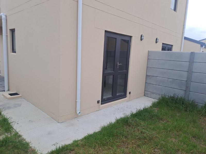 2 Bedroom Property for Sale in Blackheath Industrial Western Cape